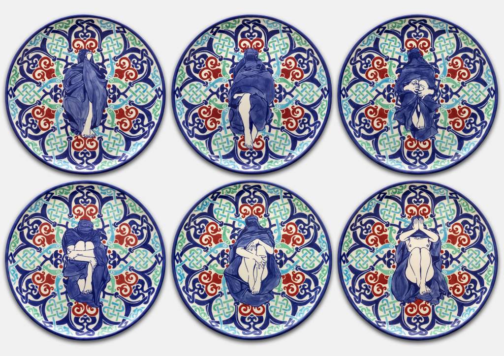 Dana Widawski · Wrapped Woman – Pizzateller I–VI, 1/5 · 2017 · Telleredition 1/5 · Unterglasurmalerei auf Keramik 