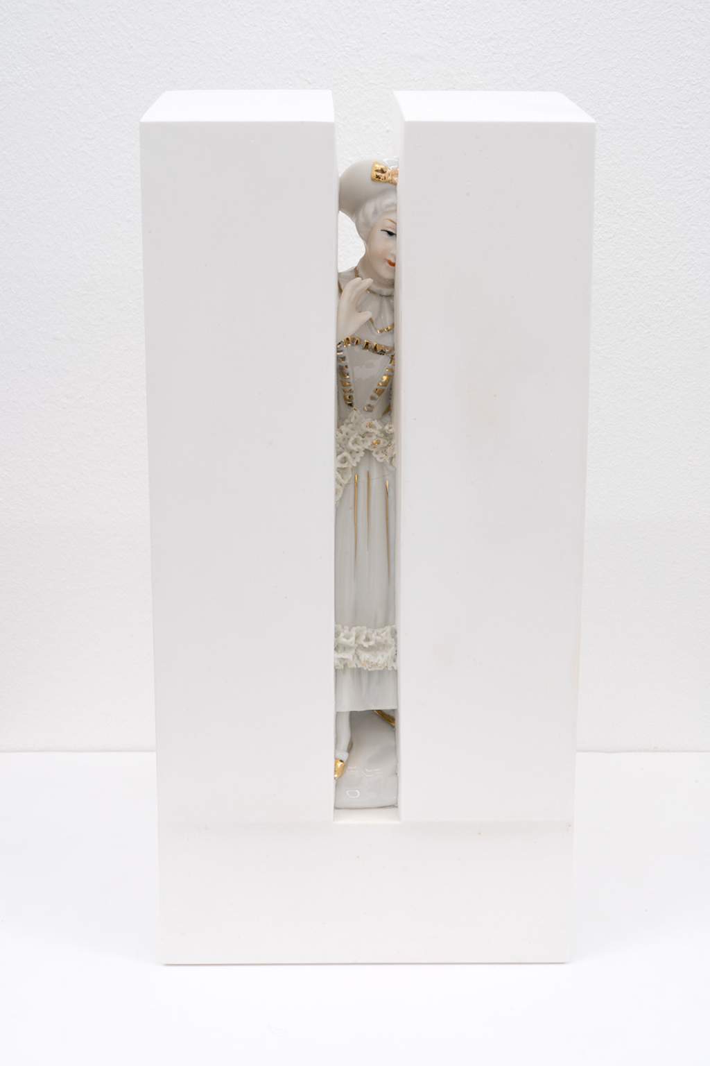 Broken Flower Nr. 6 · 2023 Dana Widawski · Broken Flower Nr. 6 · 2023