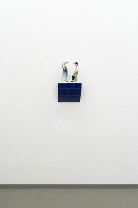 Ein Grabstein für die Solidarität (A gravestone for solidarity) Dana Widawski · Figures de Décoration No. 2 · 2019