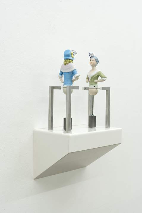 Dana Widawski · Half Dolls Talk, FDD No. 12/I · 2021 Dana Widawski · Figures de Décoration No. 12/I · 2021